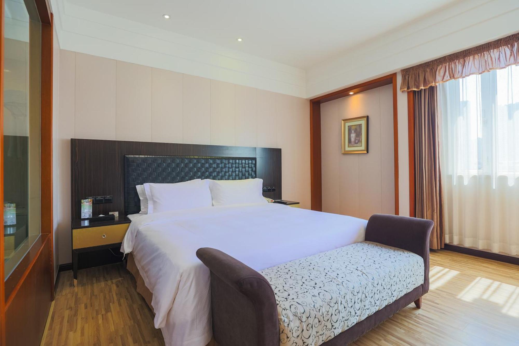 Grand Skylight Gardens Hotel Shanghai Bai Se Road Bagian luar foto